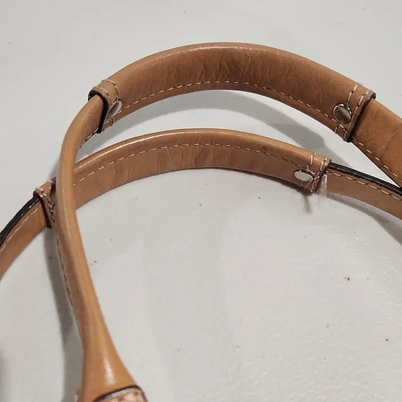 Coach - Picture 7 of 15